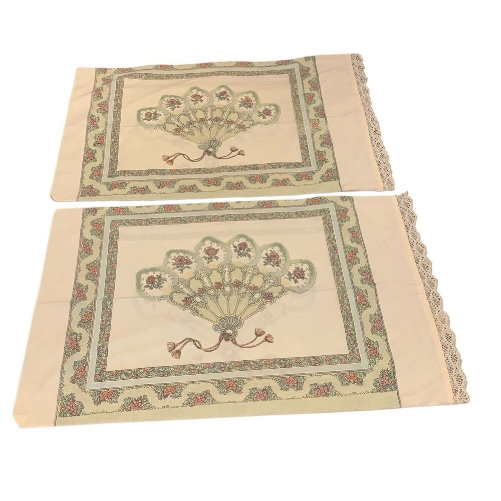 Vintage Louis Nichole 2 Standard Pillow Cases Lace Hem Fan Print Cream Cottage